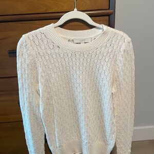 Loft leaf eyelet top